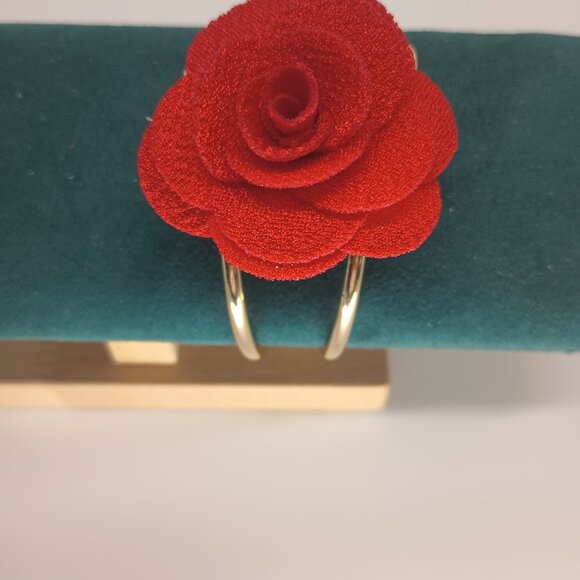 Dillard's Scarlet Flower Statement Bangle Bracelet. - Picture 5 of 5